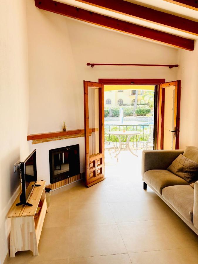 Apartamento Con Terraza En Complejo Con 2 Piscinas Lägenhet Moraira Exteriör bild